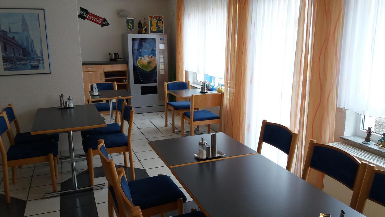 Motel Am Highway Althengstett Экстерьер фото